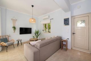 Nikos Home - shared pool - 1 km from the beach - 7