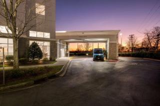 Hampton Inn & Suites Charlotte-Airport - Charlotte - 4