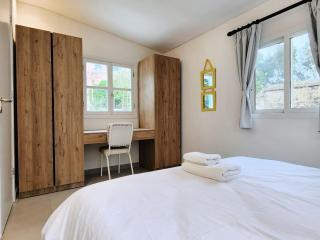 Railway House 1BR Apt w front yard 24 hours power - Beyrouth - 5