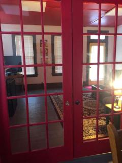 Poe Themed Home Close to Beaches and DE Turf - Milford - 5