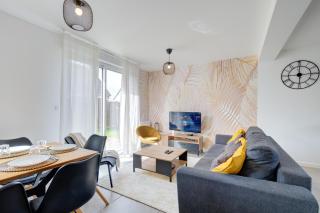 Maison familiale 4 chambres avec jardin et parking - Esvres - 9