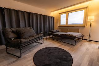 Schönes Appartment mit Balkon l Groß l Viel Licht - Leonberg - 0