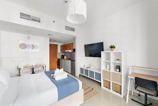 Modern Studio in Production City - 6