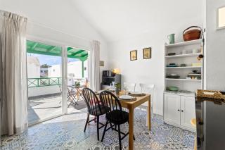 Home2Book Sunlit & Stylish Apt in Playa Honda - Playa Honda - 5