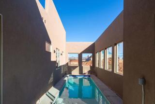 Genesis of Adventure with Private Pool and Spa - 8