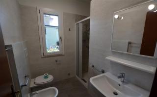 Lovely flat with balcony and private parking space 50mt from the sea in Lignano - Lignano Sabbiadoro - 3