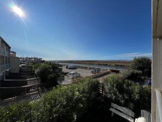 Studio 5/6 Personnes avec Piscine et WIFI - FR-1-784-40 - Gruissan - 1