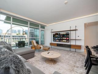 Waterfront Dubai Marina 3-Bedroom Sanctuary - 7
