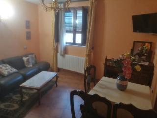 Apartamentos Turísticos Villa y Corte - 9