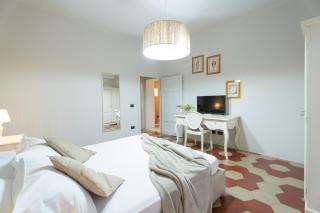 Toselli Suite Apartment - 8