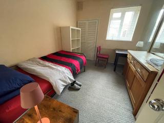 Single room 10 minutes to Central London - Londra - 9