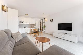Ocean Walk Victoria Court 2 Modern Apartment With Terrace, Heated Pool, Netflix - Arona - 7