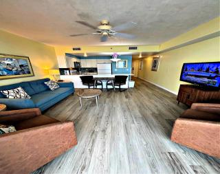 1 BR Direct Oceanfront Condo Wyndham Ocean Walk Resort - Daytona Funland 703 - Daytona Beach - 3