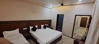 Hotel Naman Palace - Varanasi - 3