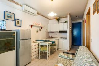 Ideal getaway apartment for groups in Bibione - 4