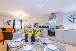 Modern Apartment in Chester by 53 Degrees Property, Ideal for Couples, City Centre Location! - Chester - 1