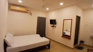 Dwarka Residency Inn - Mahabalipuram - 9