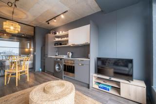 The Wex - 6th Floor Apartment with Parking - 2