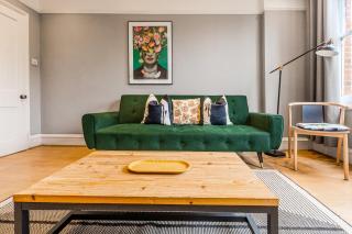 2-BR Gem in Leafy Sydenham Area with Private Garden - Forest Hill - 3