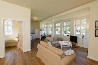 Gutshaus-Grubnow-Ferienwohnung-4-mit-Hund-am-Wasser-Sauna-und-WLAN-incl - Grubnow - 9