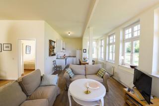 Gutshaus-Grubnow-Ferienwohnung-4-mit-Hund-am-Wasser-Sauna-und-WLAN-incl - Grubnow - 8