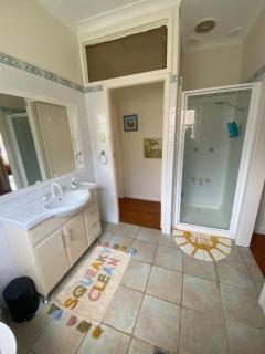 Cottage 5 mins from surf and lake - Windang - 2
