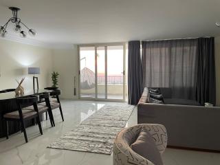 Luxury 3BR Nile View Apartment With Billiards Included - 4