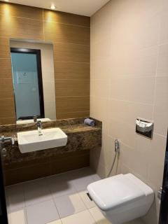 Sparkle Towers by Swarovski - Dubai Marina - High Floor - Beach Resort Sunset view - 1