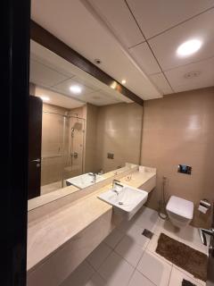 Sparkle Towers by Swarovski - Dubai Marina - High Floor - Beach Resort Sunset view - 5