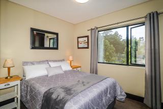 Heathercreek Holiday Home - George - 4