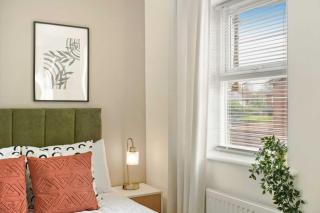 Cozy 2 Bed House Near Excel, The O2, Canary Wharf - 4