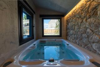 Frourio Lodge A4 - 1