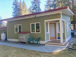 The Bungalow -- Minutes from the Airport - on the Way to the Glacier - Juneau - 6