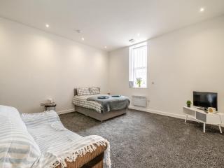 Number Three - Uk44900 - Brierfield - 0