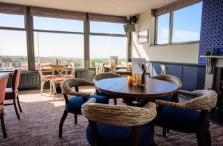 Downs Hotel - Stanmer - 8