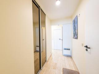 Apartment with sunny terrace and sea view - 3