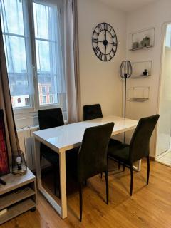 Logement au pied de la gare - 8