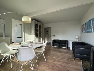 Stylish apartment right on the beach - De Haan - 2