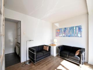 Stylish apartment right on the beach - De Haan - 1