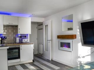 Hollys Apartment - Beverley - 5