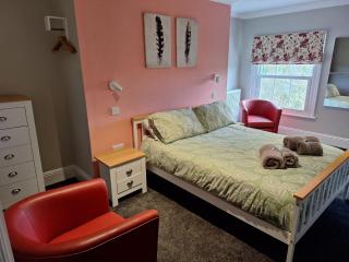 Comfortable Double Room with Bath - 2