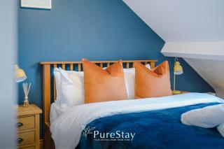 Incredible - Five Bedroom - 7 actual Beds - 6 Bathroom House By PureStay - Central Bath with Parking - Bath - 7