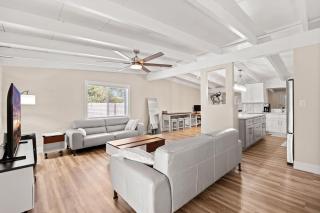 Luxury Mid-Century Modern 3-Bedroom Home - Phoenix - 0