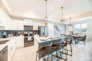 3161-Apartamento Moderno 2 Quartos | Quarto Temático do Mickey | 10 Min da Disney - 2