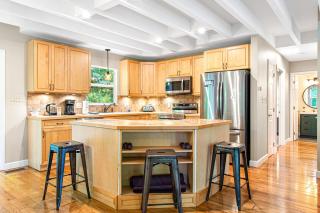 Highland Hideaway by Carolina Mornings - Asheville - 1