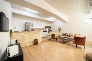 Hyper Centre Proche Gare Sauna Balcon - Annecy - 4