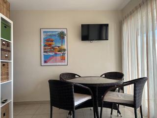 Studio cabine climatisé avec terrasse au centre-ville - 4 couchages - Le Lavandou - FR-1-251-723 - Le Lavandou - 6