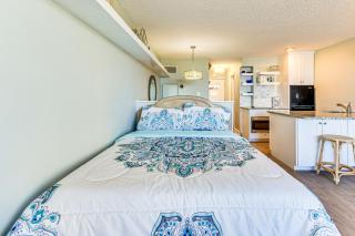 PCB Coastal Condo with On-Site Beach Access! - Panama City Beach - 3