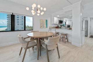 Corner oceanfront views with wrap around balcony located on the no-drive beach! - New Smyrna Beach - 6
