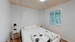 Diamond Lakefront - 3